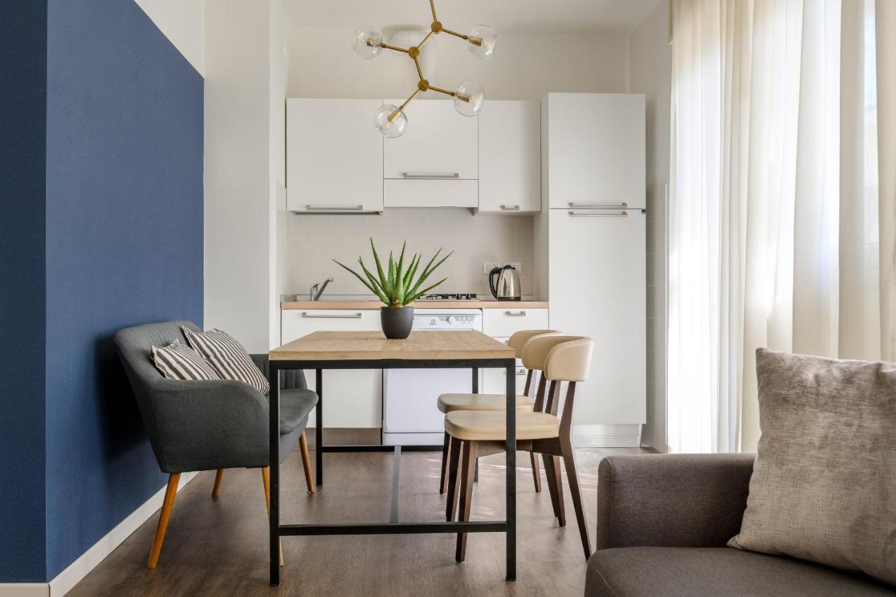 Residence Lungomare - Charming Apartments Riccione Eksteriør billede