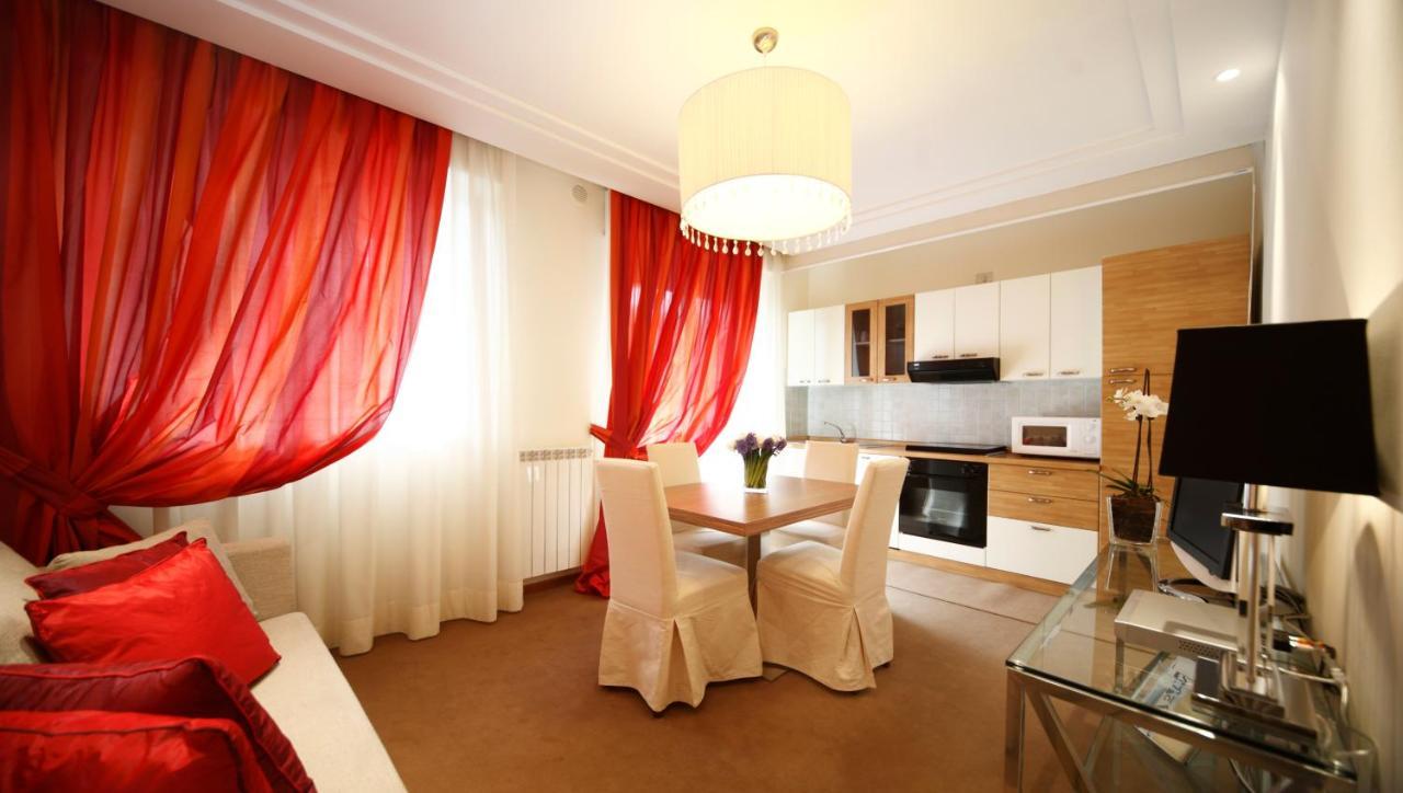 Residence Lungomare - Charming Apartments Riccione Eksteriør billede