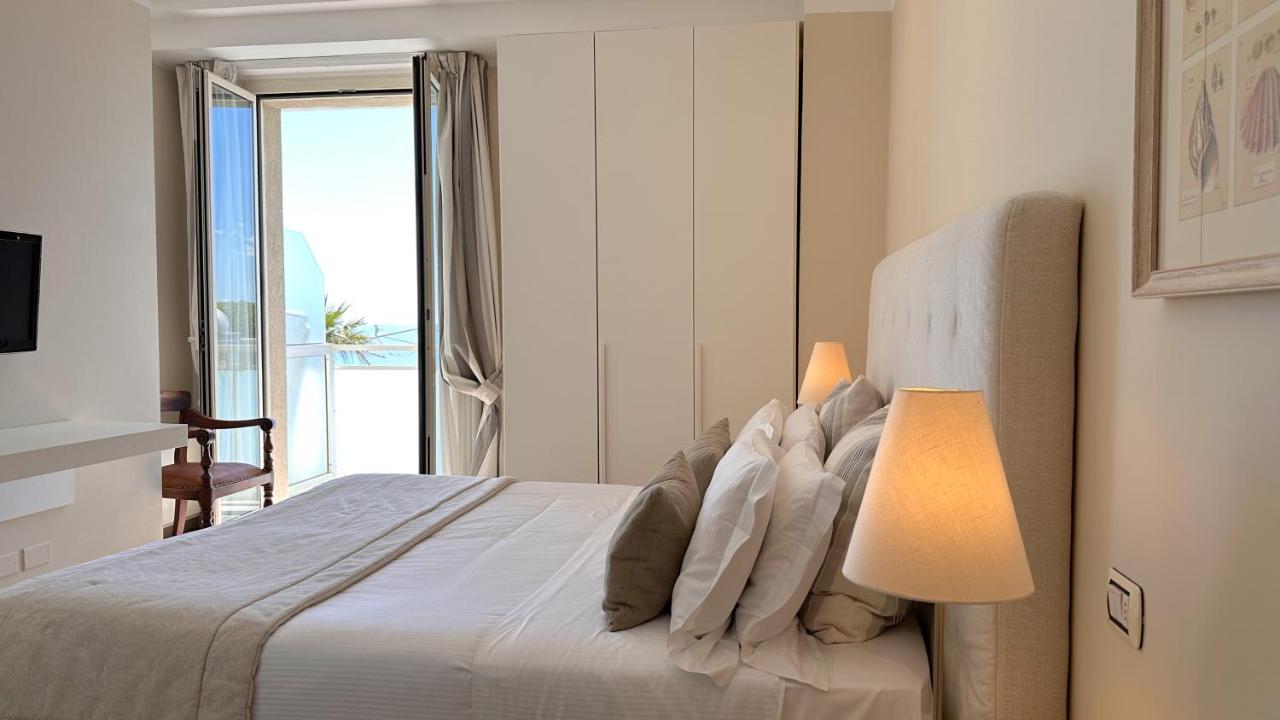 Residence Lungomare - Charming Apartments Riccione Eksteriør billede