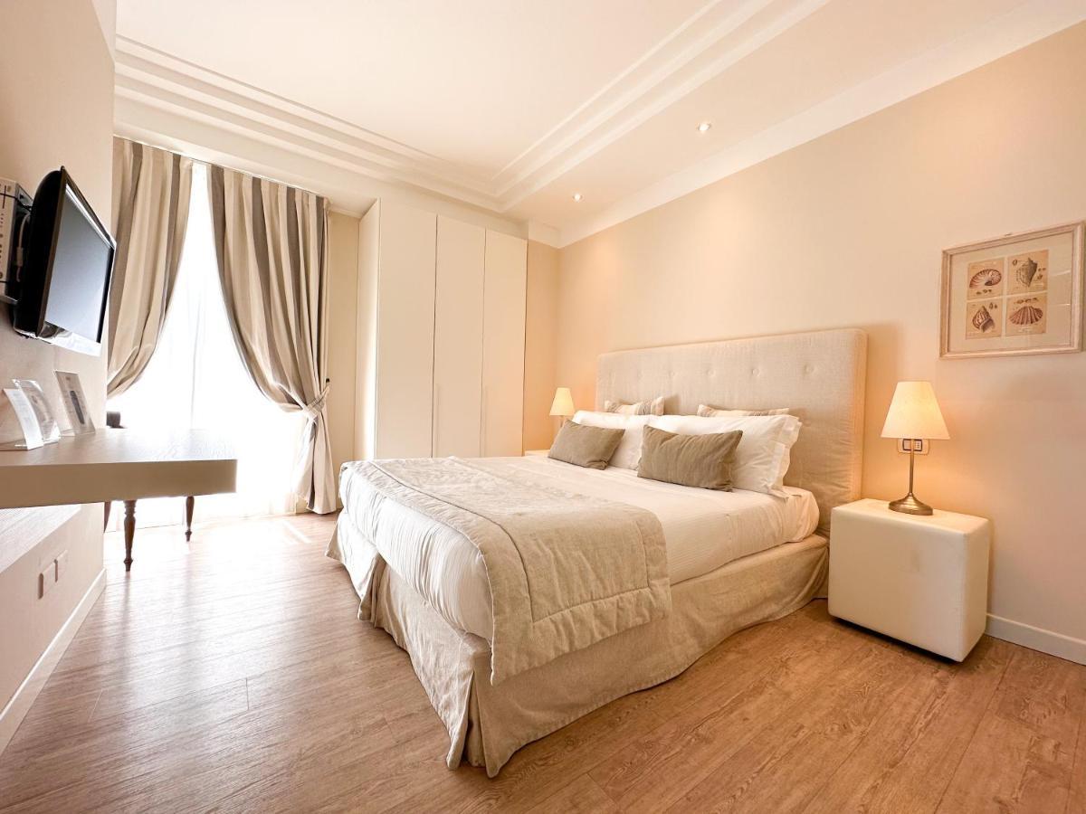 Residence Lungomare - Charming Apartments Riccione Eksteriør billede