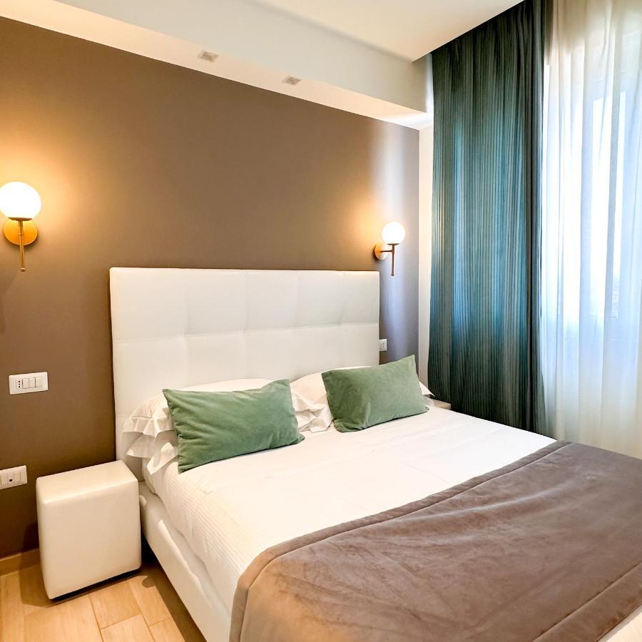 Residence Lungomare - Charming Apartments Riccione Eksteriør billede
