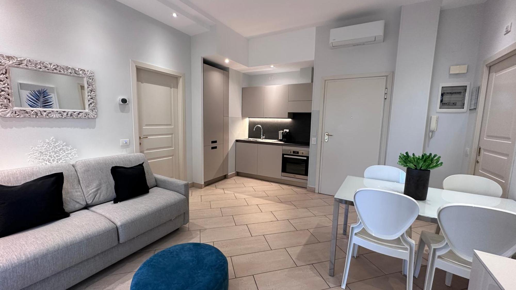 Residence Lungomare - Charming Apartments Riccione Eksteriør billede