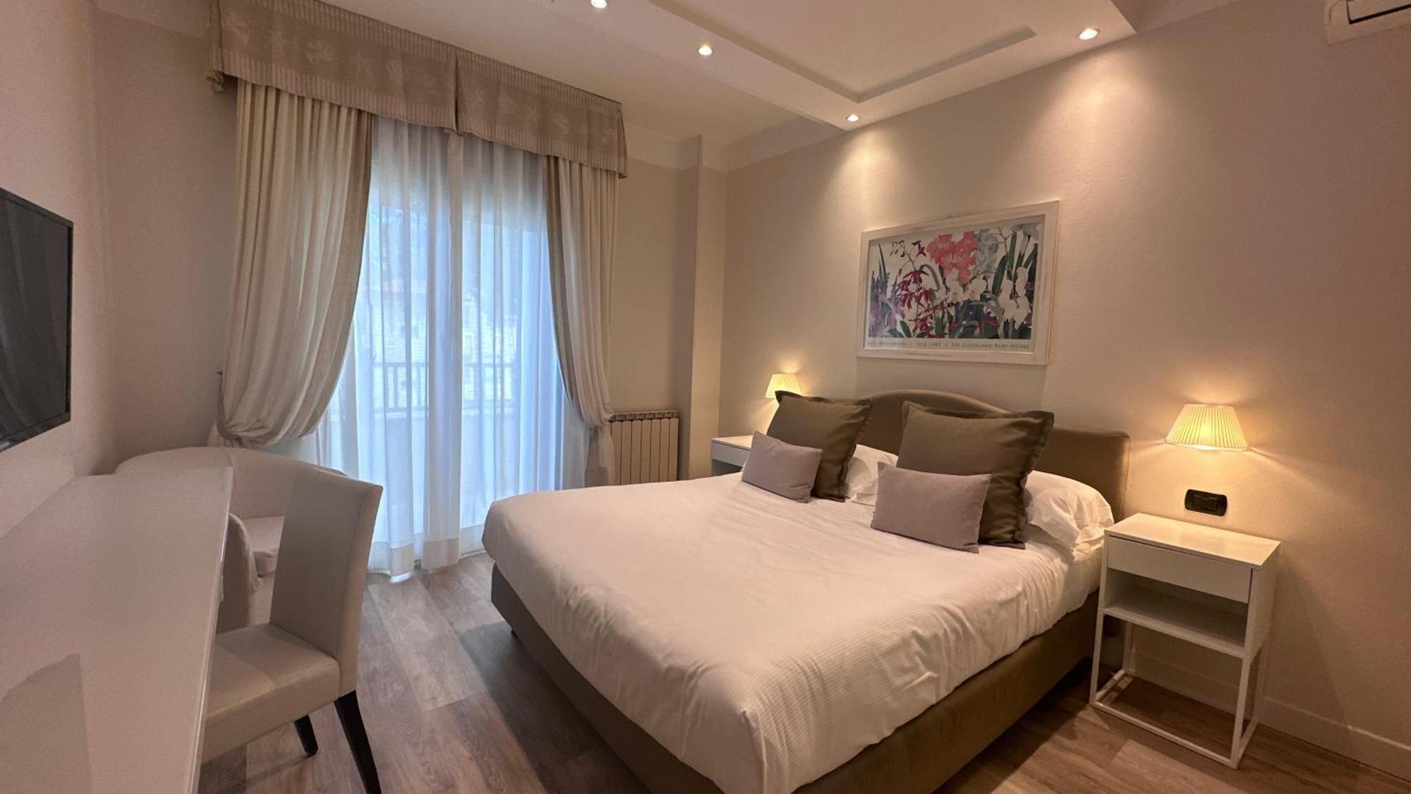 Residence Lungomare - Charming Apartments Riccione Eksteriør billede